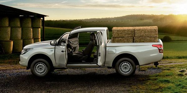 comparatif l200 hilux