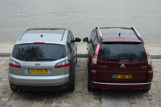 comparatif smax grand c4