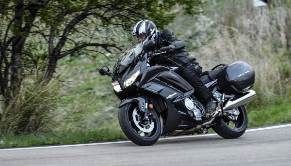 comparatif yamaha 1300 fjr