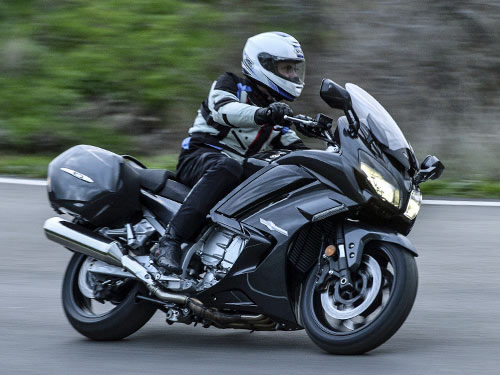 comparatif yamaha 1300 fjr